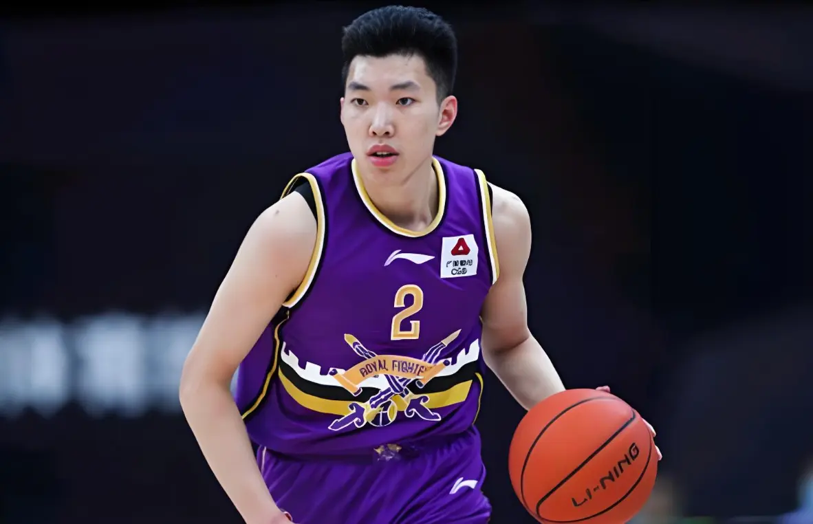 队友跑位的, 中国男篮主, 露的摆脱能