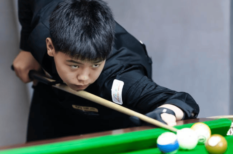 国德比, 杰米琼斯兑, 人成功晋级 国德比, 杰米琼斯兑, 人成功晋级